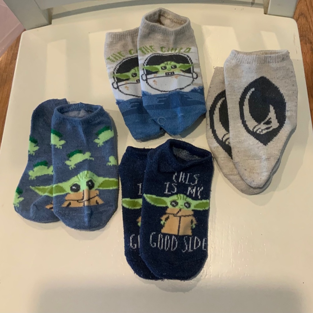 Little Girl’s Star Wars Tshirt & Sock Bundle - #121